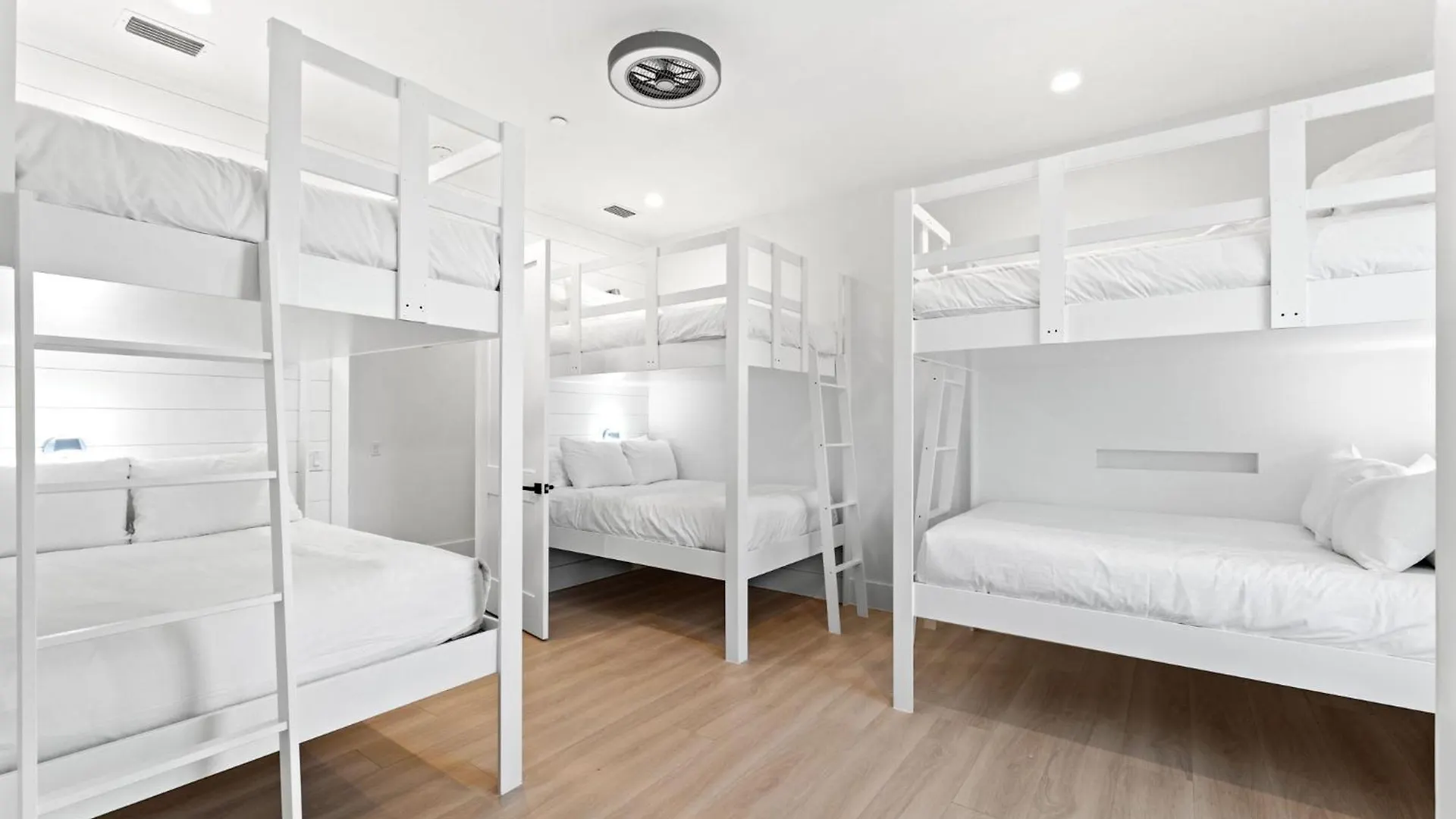 Vila Jewel Of Oleander By 30A Escapes Panama City Beach USA